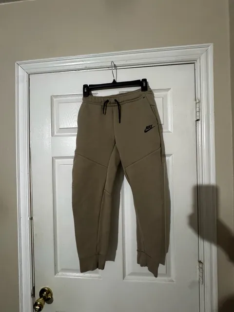 Kids Nike Tech Fleece Joggers Size M Khaki Sweatpants