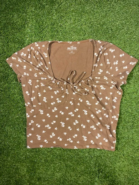 Hollister Must-Have Collection Crop Top Size L Brown Floral Tie Front