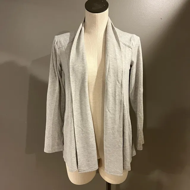 Cupio Cardigan Size M Gray Knit Open Front Draped Shawl Collar