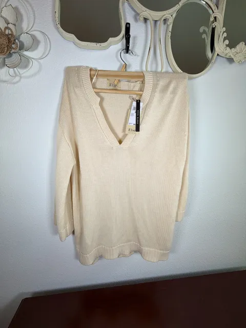 Elie Elie Tahari V-Neck Sweater Size M Flax Wool Blend