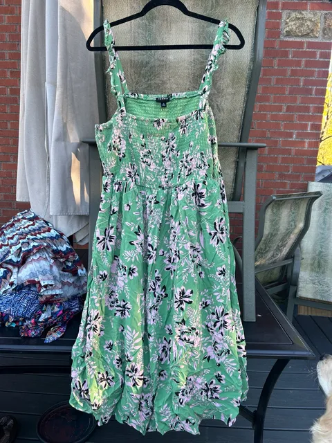 Torrid Floral Midi Dress Size 2 Green Pink Smocked