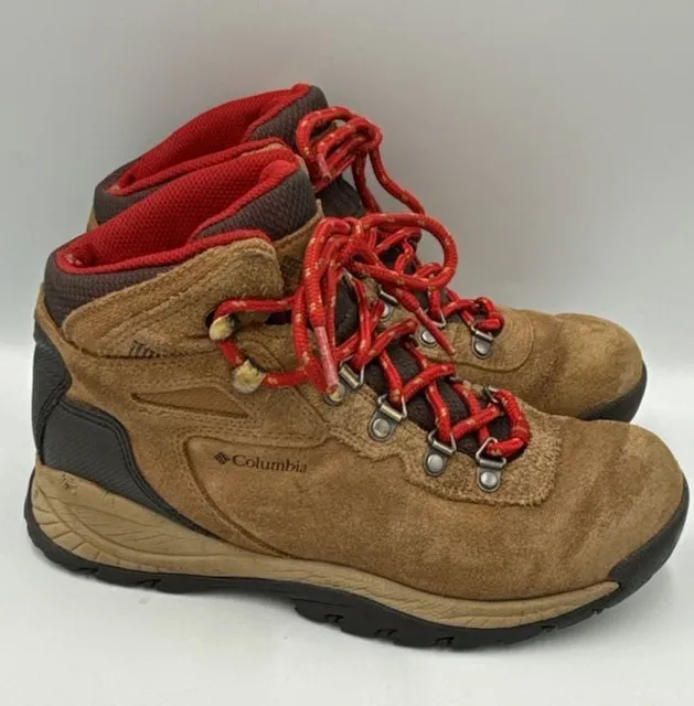 Columbia Hiking Boots Brown Red Waterproof
Size 7
#900