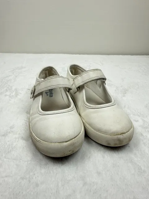 OshKosh B'gosh White Kids Shoes Floral Size 11M