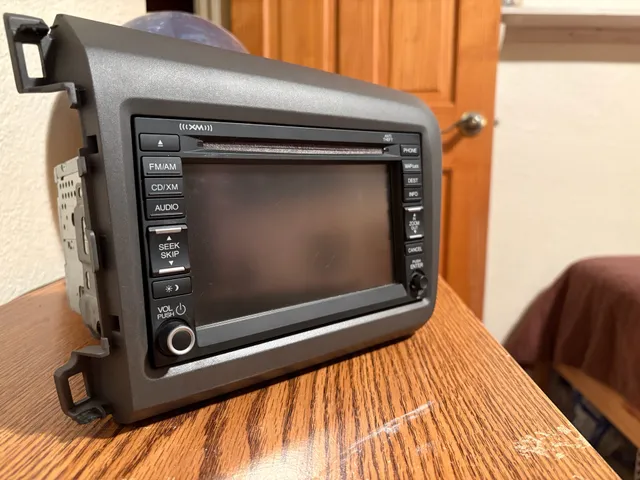 2012 Honda Civic OEM Navigation Radio 39540-TR0-A02 With Bezel – Tested