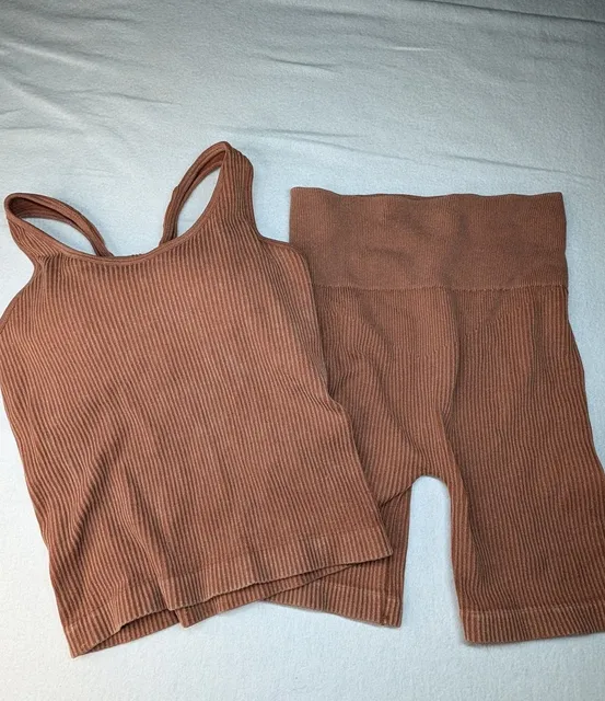 AURA Ribbed Workout Set Tank Top Biker Shorts XXS/XS Brown C162-W