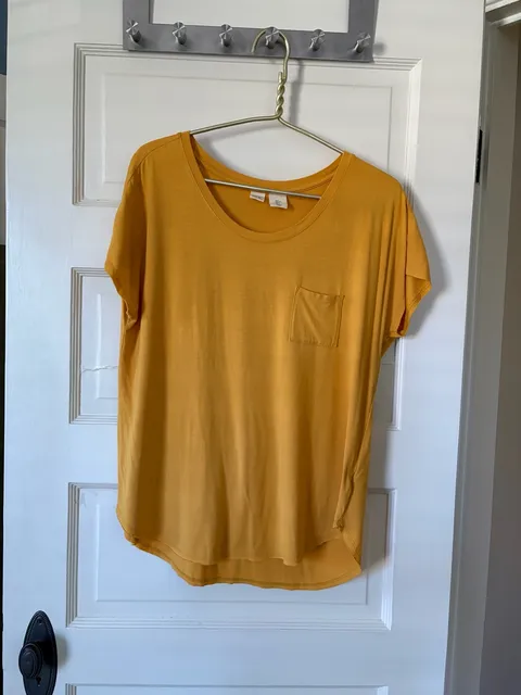 Artisan NY T-Shirt Size L Mustard Yellow Pocket Scoop Neck