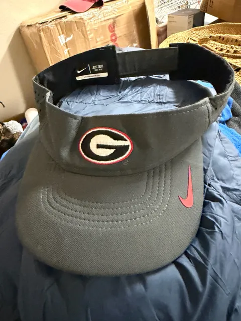 Nike Georgia Bulldogs Dri-Fit Visor Black Red Adjustable Hat