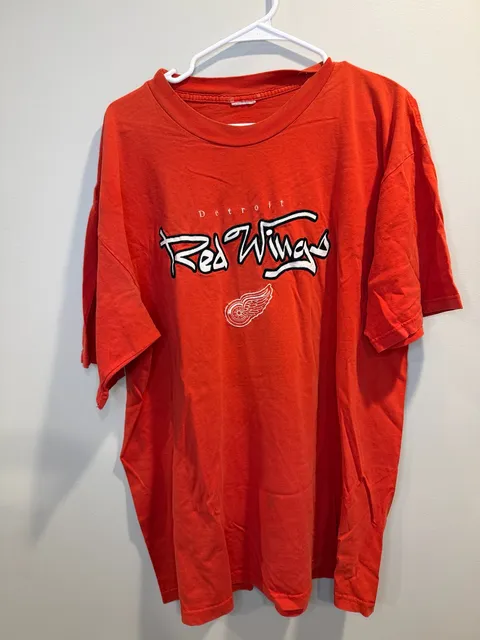 Vintage Detroit Red Wings Graphic T-Shirt Red