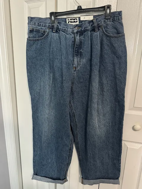 KBB by Kahlana High-Rise Blue Denim Barrel Leg Jeans – Size 16