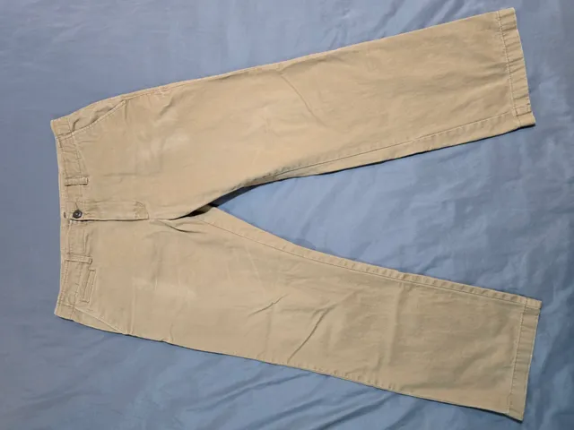 Old Navy The Broken-In Khaki Straight Fit 34x30 Tan Chinos