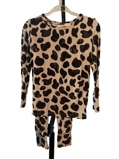 Little Pajama Co. Pajama Set Size 2T Cow Print