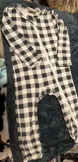 Spearmint Love Black and White Checkered Long Sleeve Romper 18-24m