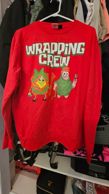 Nickelodeon SpongeBob SquarePants Wrapping Crew Christmas Sweatshirt Size Large