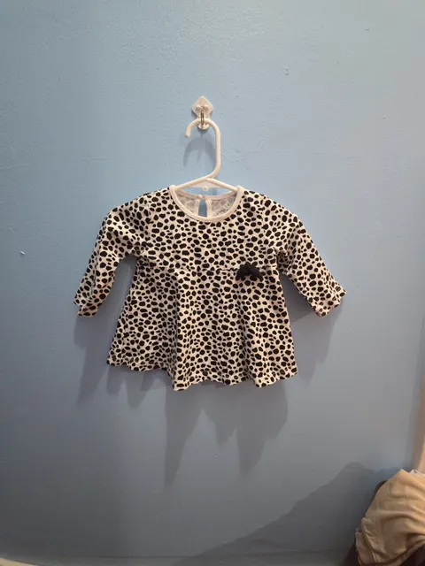 Jumping Beans Leopard Print shirt Size 6 Months