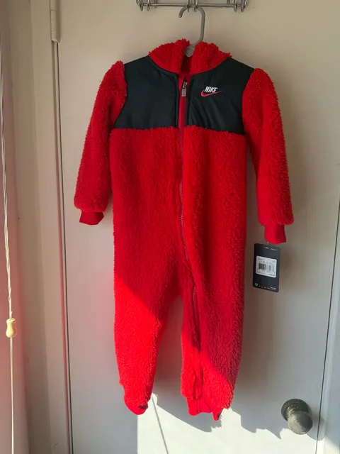 Nike Sherpa Coverall Size 24M Red Black