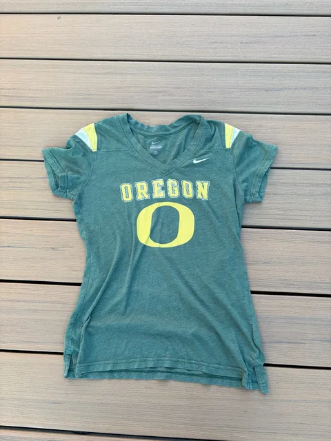 Nike Oregon Ducks V-Neck T-Shirt Size S Green Cotton