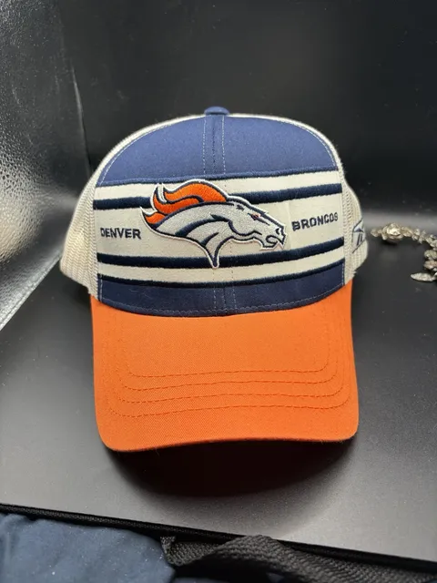 Reebok NFL Denver Broncos Trucker Snapback Hat Vintage