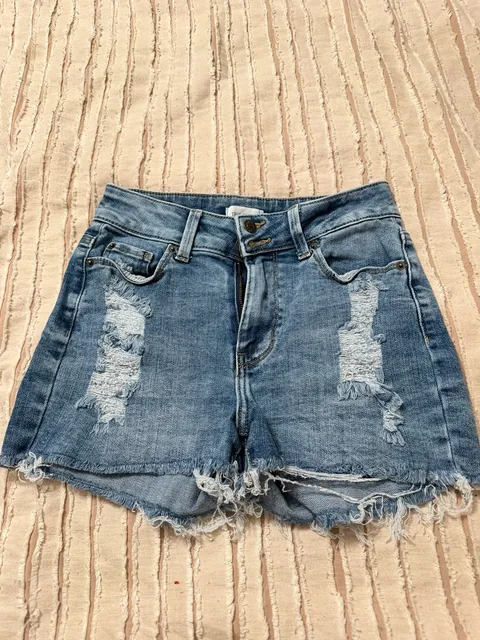 True Craft High-Rise Short Size 5 Blue Distressed Denim Cut Off Shorts