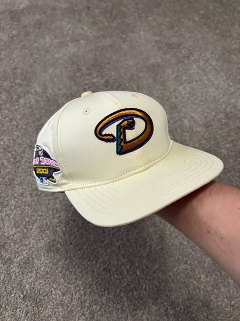 Early 2000s Prestige Condition Pro Standard Arizona Diamondbacks 2001 World Series Snapback Hat