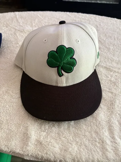 New Era Notre Dame Fighting Irish 59FIFTY Fitted Hat White Green