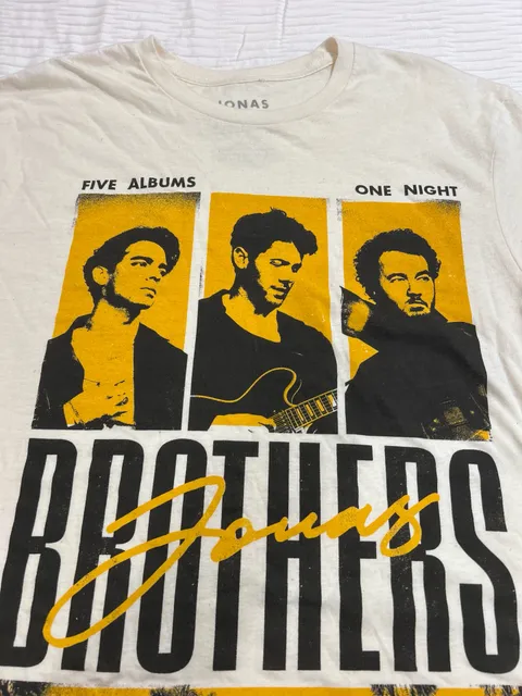 Jonas Brothers Five Albums One Night Tour Tampa T-Shirt Size Medium