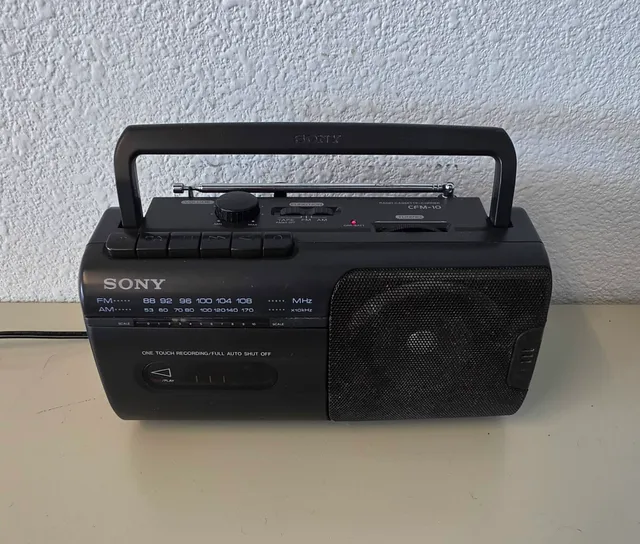 Sony CFM-10 AM/FM Radio Cassette-Corder Boombox Black Tested and Works! 544