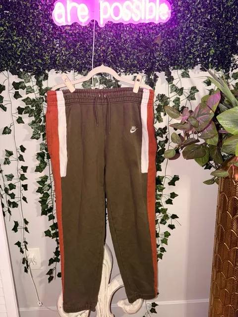 Nike Re-Issue Fleece Sweatpants Size L Olive Green Orange White AQ2100