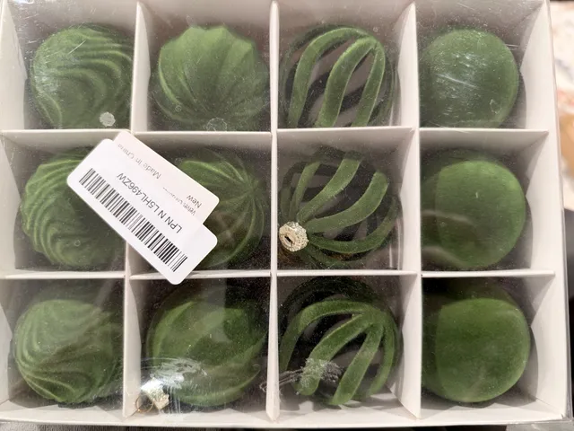BOXOLBALL Velvet Christmas Ball Ornaments Green