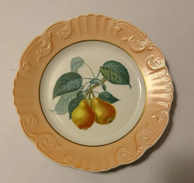Mottahedeh Vista Alegre Pear Fruit Salad Plate Peach Scalloped Gold Trim