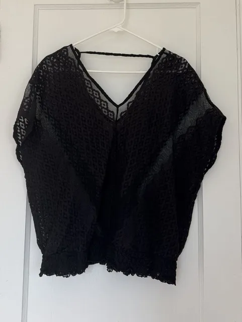 Guess Blouse Size XS Black Lace Short Sleeve Top