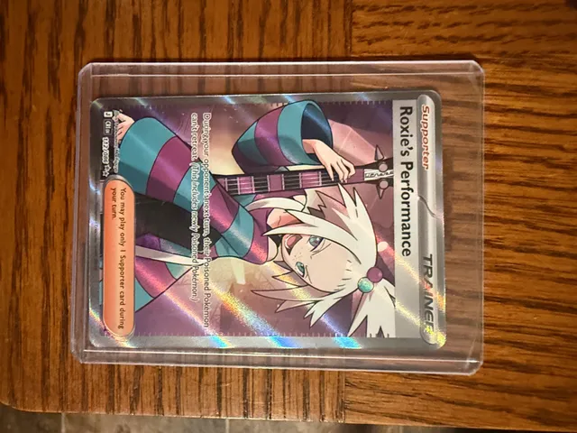 Pokemon Roxie's Performance Full Art Trainer Card 112/086