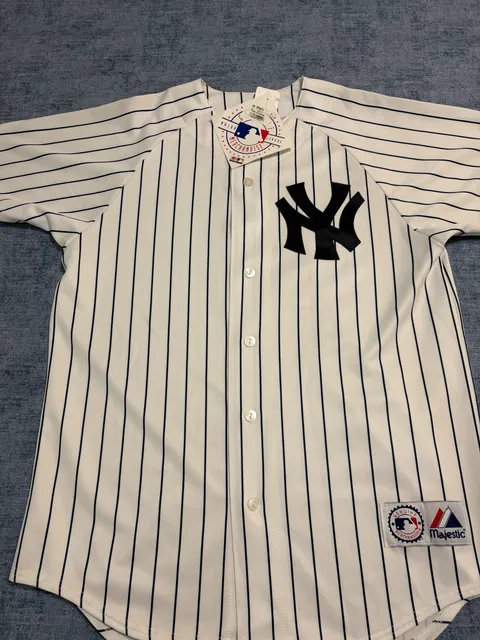 Majestic New York Yankees Derek Jeter #2 Jersey Size M Pinstripe