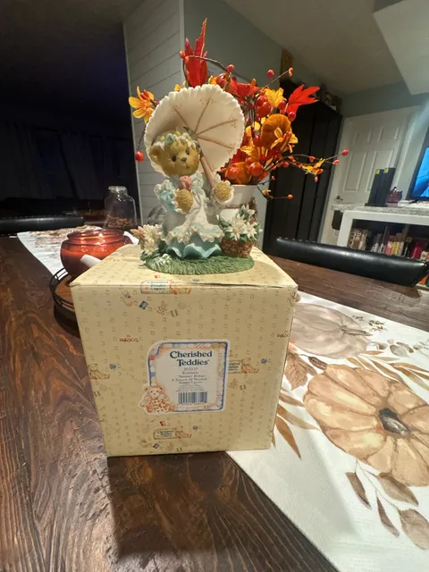 Cherished Teddies Kimberly Summer Brings A Season Of Warmth Figurine 203335