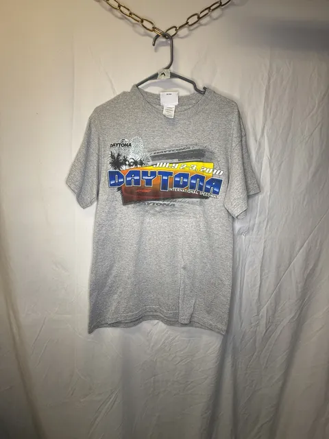 Daytona International Speedway July 2-3 2010 T-Shirt Size M Gray Graphic
