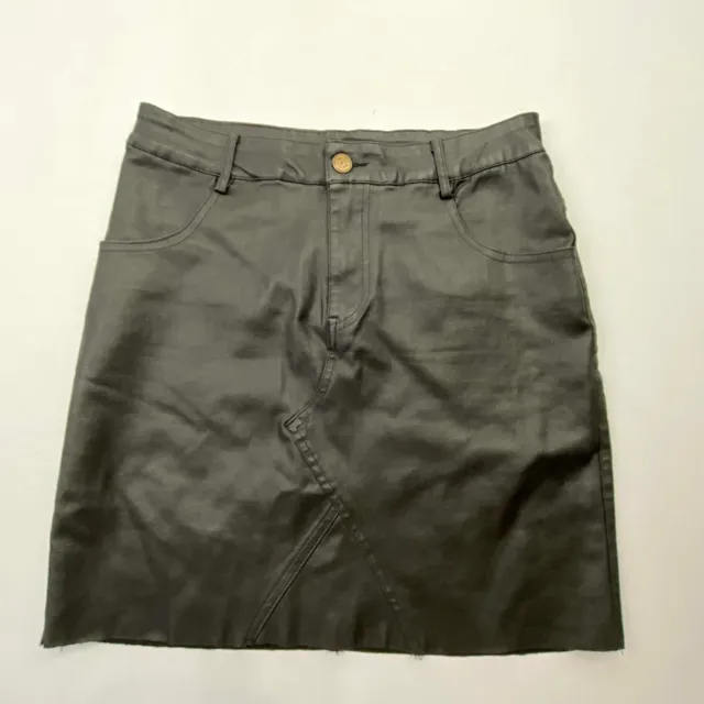 PrettyLittleThing Faux Leather Mini Skirt Size USA 8 Black Coated