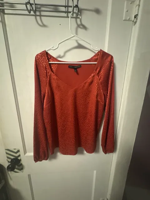 White House Black Market Blouse Size S Red Animal Print Satin V-Neck