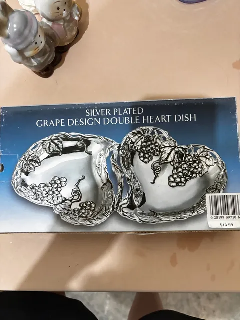 Silver Plated Grape Design Double Heart Dish