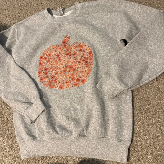 Gildan Floral Pumpkin Sweatshirt Size S Gray Fall Boho