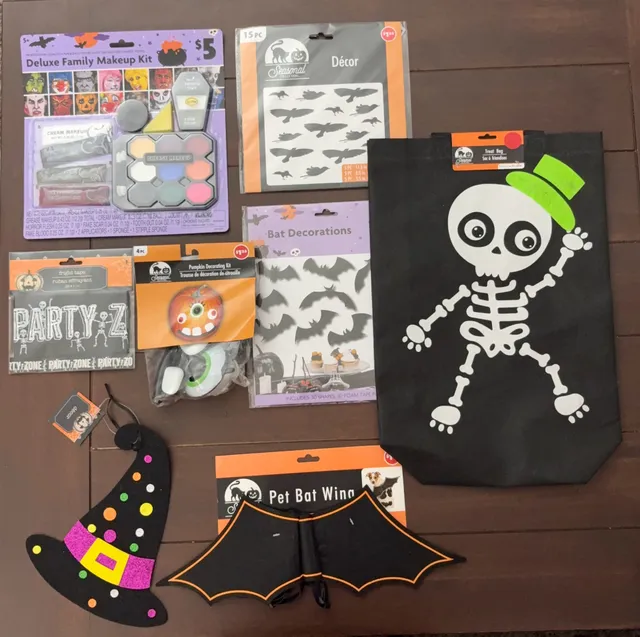 Halloween 8-Piece Bundle For Your Kids and Pets