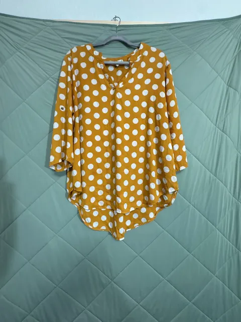 Fun2Fun Polka Dot Tunic Size 18/20W Yellow White V-Neck High Low Hem