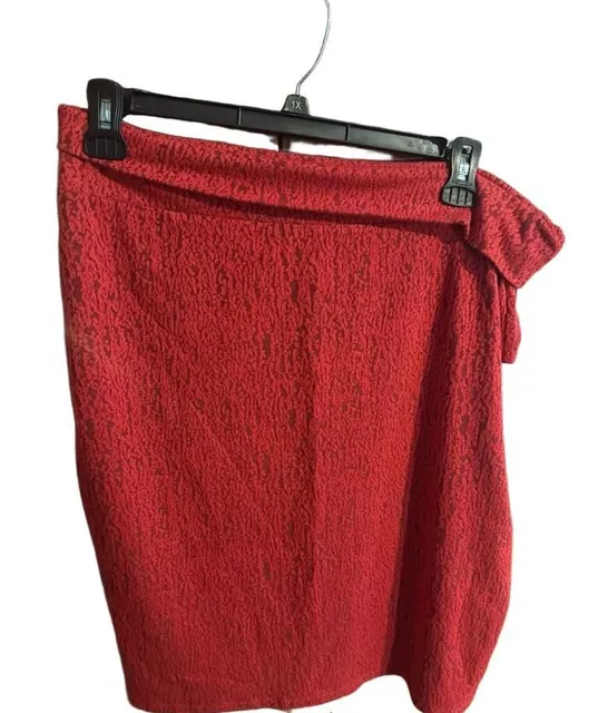 LuLaRoe Cassie Skirt Size 3XL Red Textured Jacquard Pencil Skirt