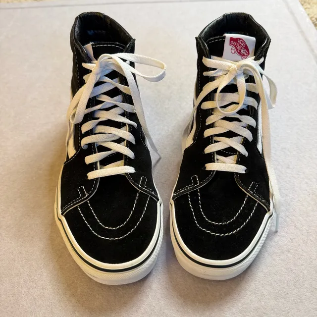 Vans Sk8-Hi Black White High Top Sneakers Men’s 8.5 Women’s 10