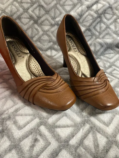 Rasolli Brown Heels Size 8