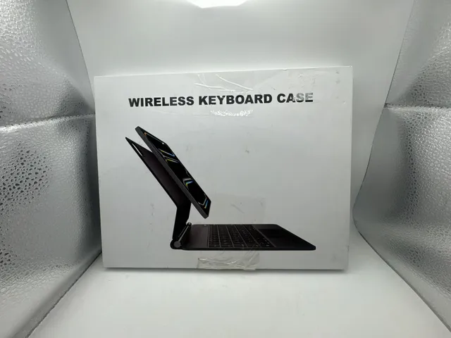 Wireless Keyboard Case iPad Pro 13 Inch 2024 Black New