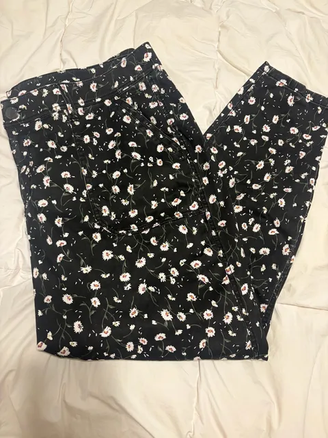 Lane Bryant Pants Size 22 Black White Daisy Floral Cotton Blend