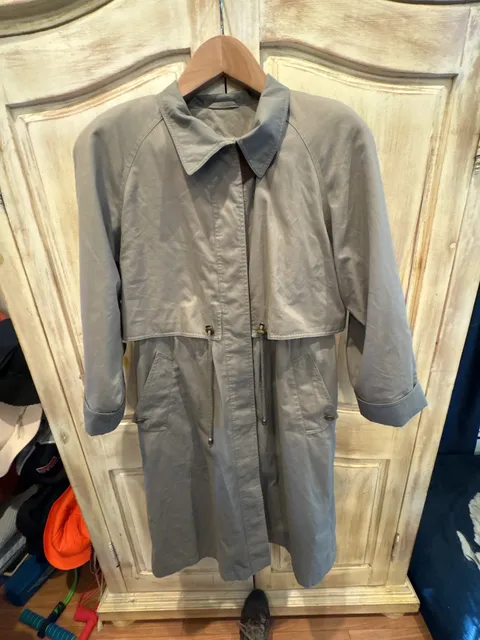 Outbrook Trench Coat Size 8P Khaki Plaid Lined Suede Trim