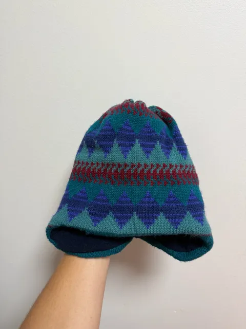 Patagonia Beanie Hat Size M Blue Teal Patterned Fleece Lined Wool