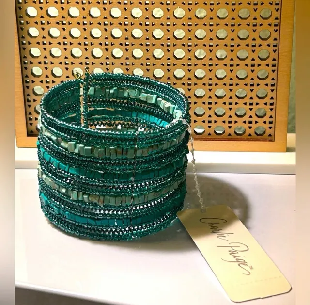 Charlie Paige Beaded Cuff Bracelet Teal Turquoise NWT #0300