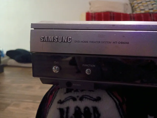 Samsung DVD Home Theater System HT-DB600