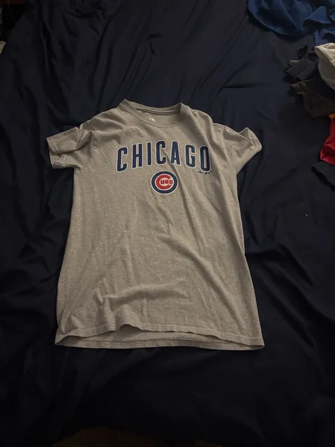 Majestic Chicago Cubs T-Shirt Size S Gray MLB Baseball
